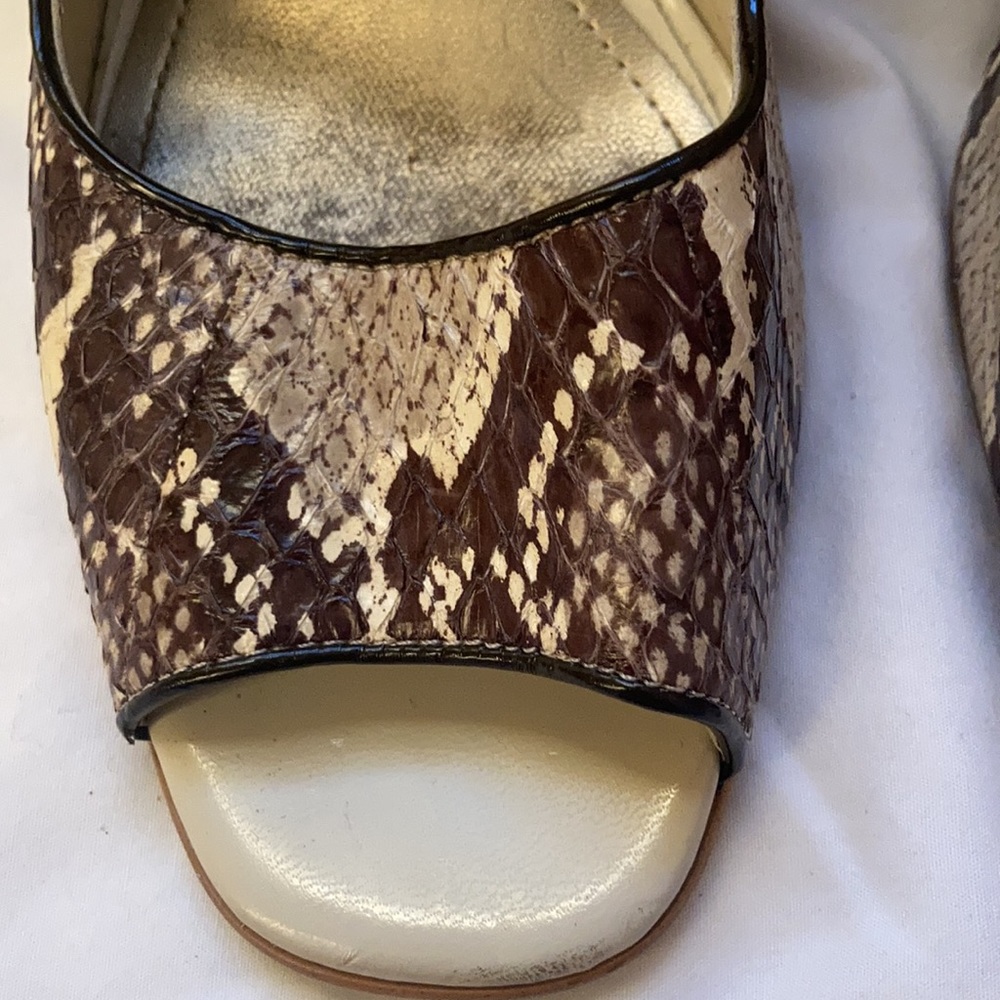 Leather Shoe Python Look Slightly Worn - image 3